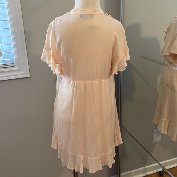 Dress in peach colour - Picture 4 of 5